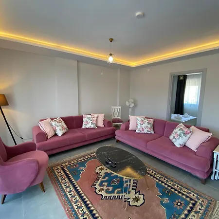 Holiday home Mordogan Merkezde,denize Yakin,bahceli Karaburun (Izmir)