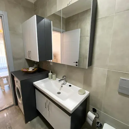 Mordoğan Merkezde,denize Yakın,bahçeli Casa de Férias *