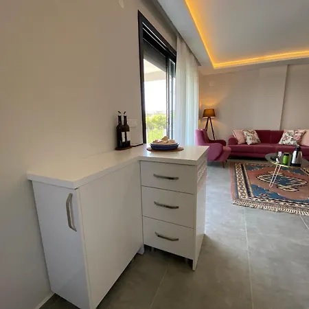 Mordogan Merkezde,denize Yakin,bahceli Ferienhaus