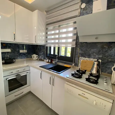 Mordoğan Merkezde,denize Yakın,bahçeli * Karaburun (Izmir)